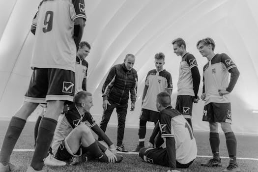 team huddling for a strategy
